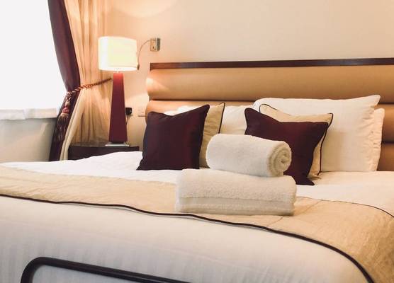 Kings Park Hotel 1