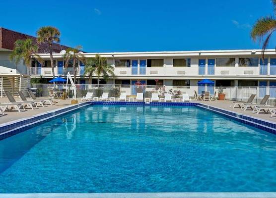 Motel 6 Cocoa Beach, FL 1