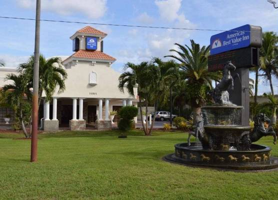 Americas Best Value Inn Fort Myers 1