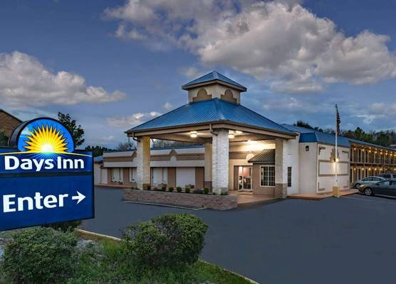 Days Inn by Wyndham Cookeville 1