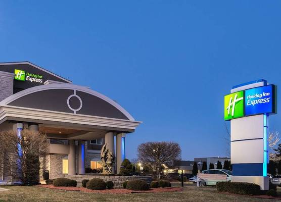 Holiday Inn Express BRANFORD-NEW HAVEN by IHG 1