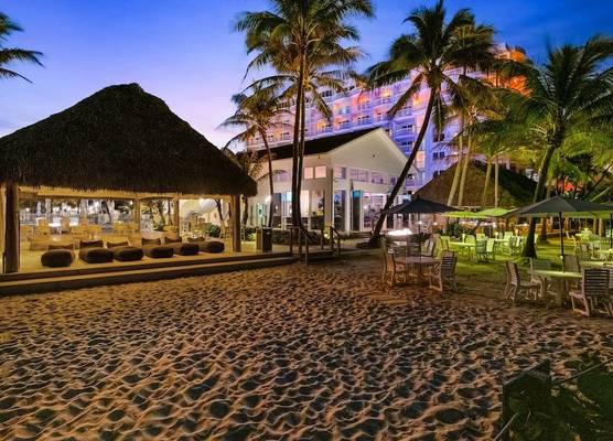 Beachcomber Resort & Club 1
