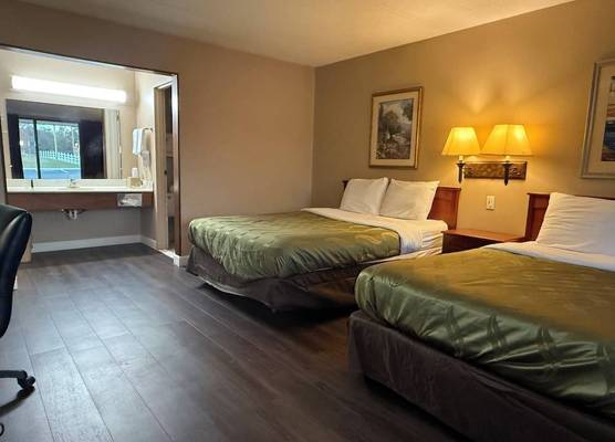 Paris Inn and Suites 1