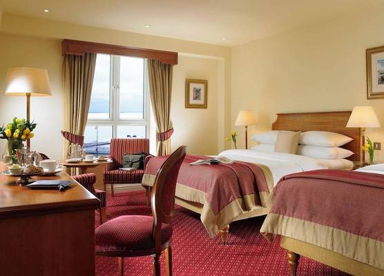 Galway Bay Hotel Conference & Leisure Centre 1