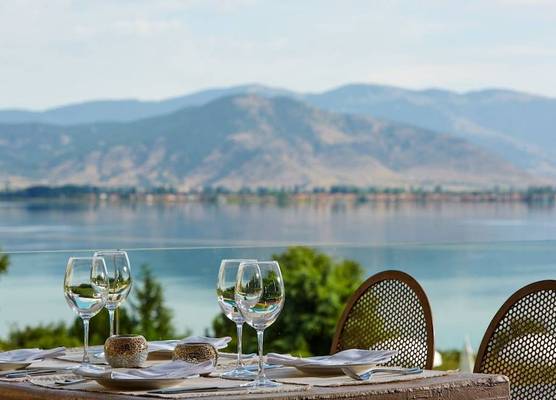 Limneon Resort & Spa 1
