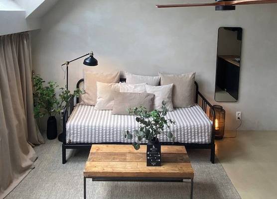 Edville Studio Riverside 1