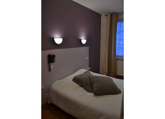Hôtel La Porte Saint Pierre-Logis Hôtel Intra Muros RÉNOVÉ en 2026 1