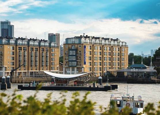 a&o London Docklands Riverside 1