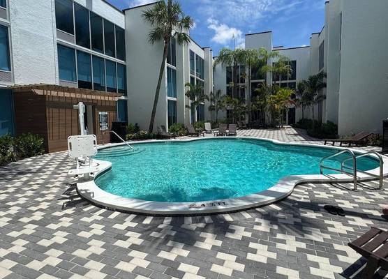 Tropical Palms Hotel 1