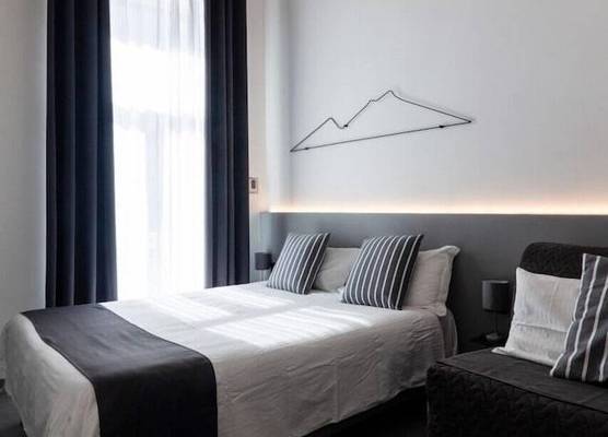 VESUCHARME SUITE Luxury Room 1