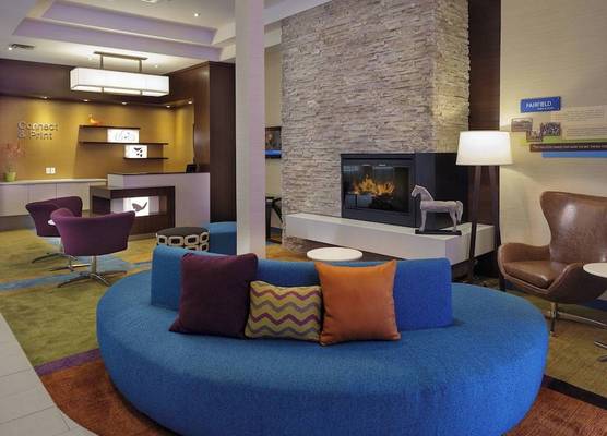 Fairfield Inn & Suites by Marriott Belleville 1