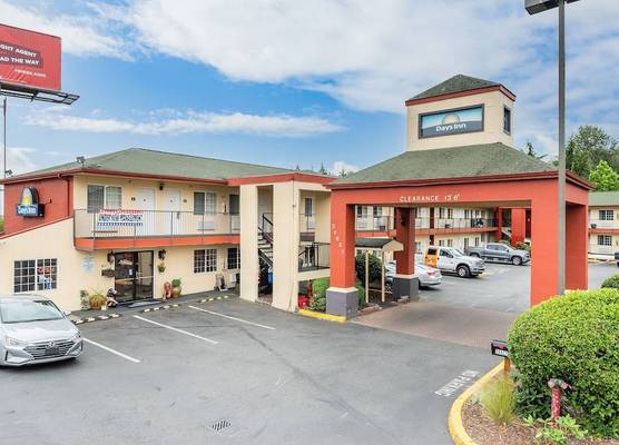 Days Inn by Wyndham Federal Way 1