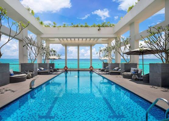 Paris Deli Danang Beach Hotel 1