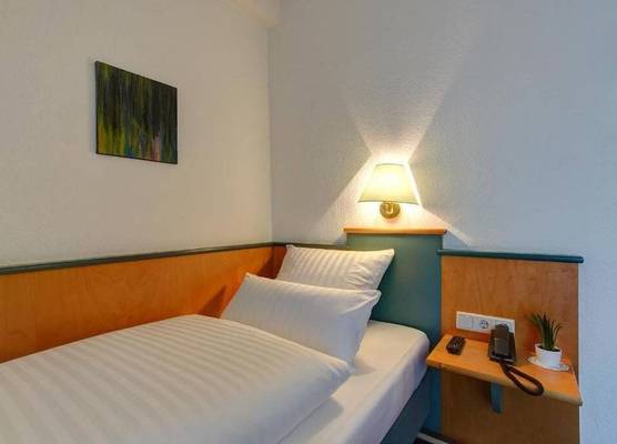Hotel Ambassador Duesseldorf 1