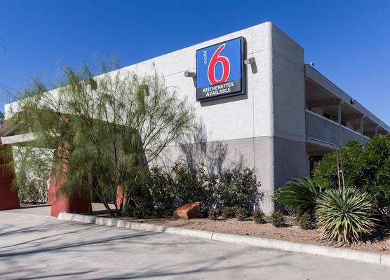 Motel 6-Uvalde, TX 1