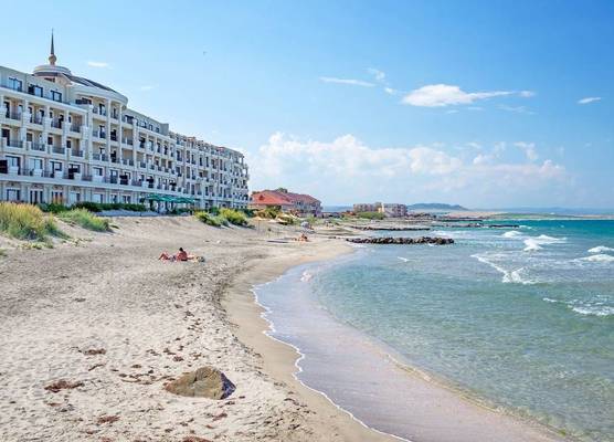 Gardenia Beach Palace Aparthotel 1