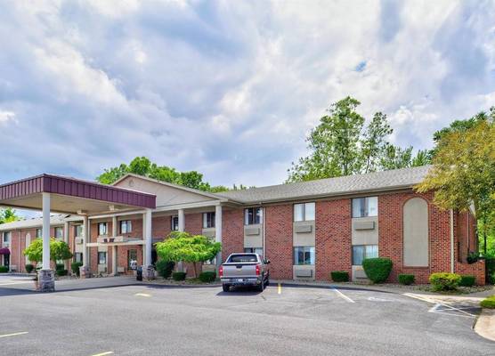 Americas Best Value Inn & Suites - Bluffton 1