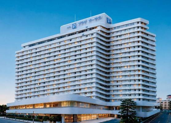 Hotel Plaza Osaka 1