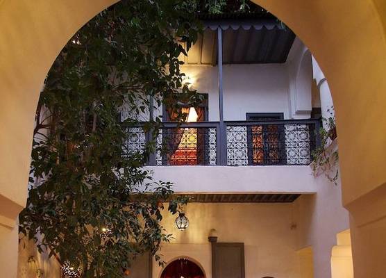 Dar Touyir 1