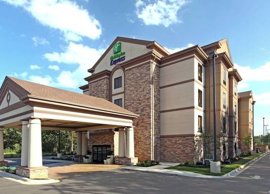 Holiday Inn Express & Suites MAUMELLE - LITTLE ROCK NW by IHG 1