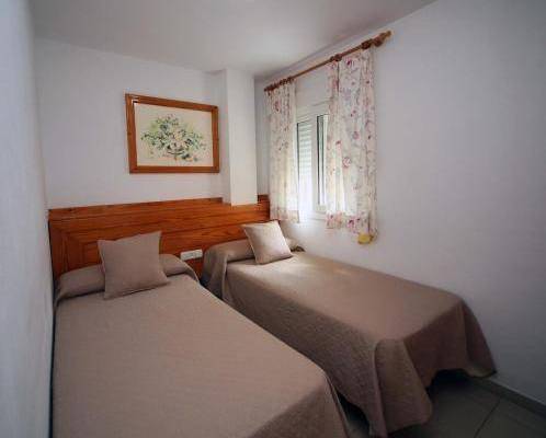 Apartamentos La Proa 1