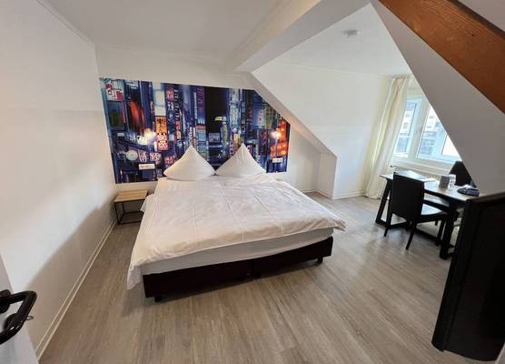 Hotel Bitzer Backnang Zentrum 24h Check In Frühstück zubuchbar gratis Parkplätze 1