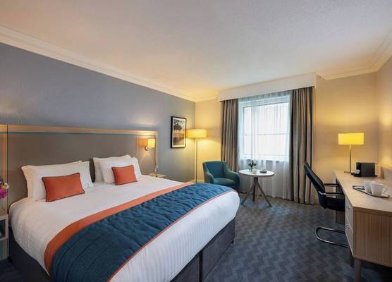 Leonardo Royal Hotel Brighton Waterfront 1