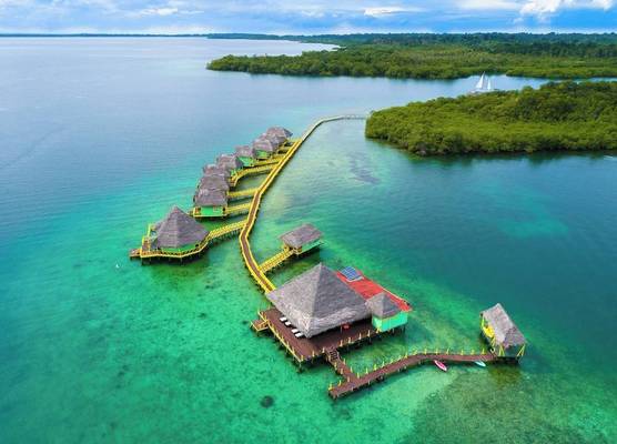 Punta Caracol Acqua Lodge 1