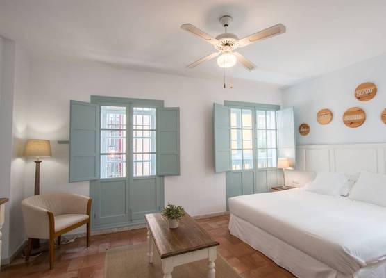 Apartamentos Suites Santa Cruz 1