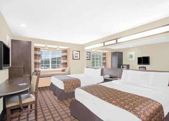Microtel Inn & Suites by Wyndham Franklin 1