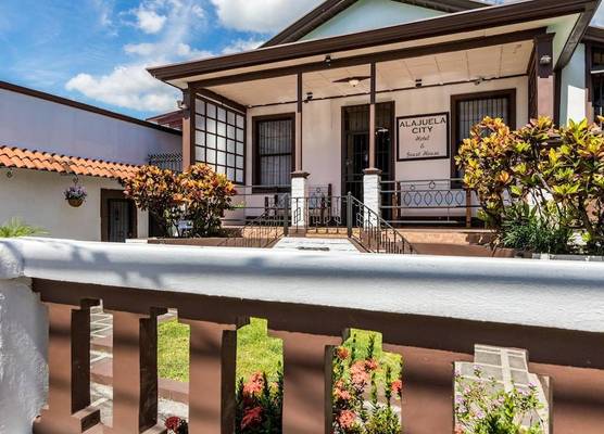ALAJUELA CITY Hotel & Guest House 1