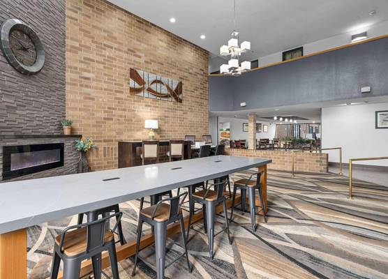 Quality Inn & Suites Mall of America - MSP Airport 1