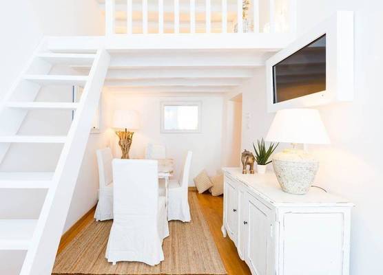 Pantheon Luxury Gold Apartment 1