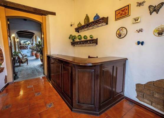 Las Mariposas Hotel & Studios 1