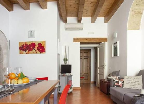 Salomone Apartment 2 1