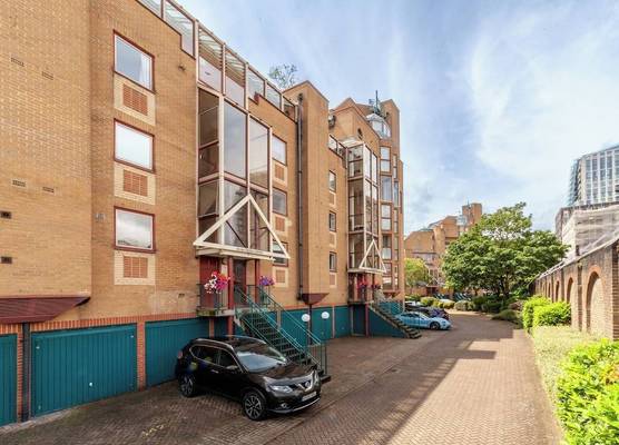 The St Khatarine's Flat 1