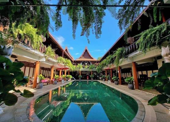 Ruean Thai Hotel 1
