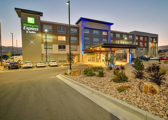 Holiday Inn Express & Suites LEHI - THANKSGIVING POINT by IHG 1