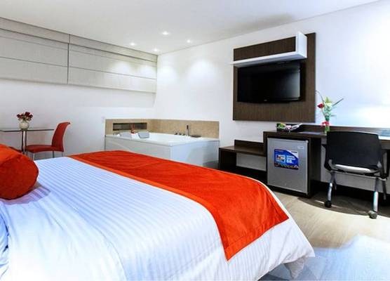 Loyds Hotel 1