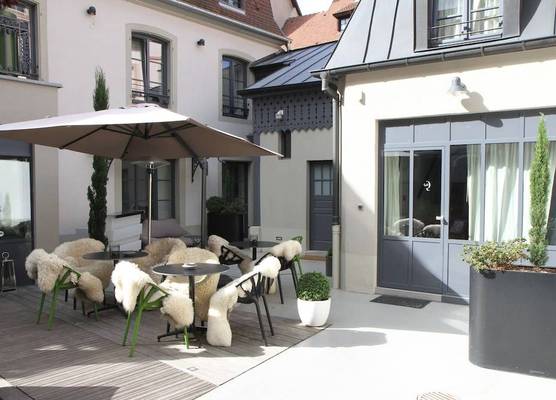 Hôtel Quatorze 1