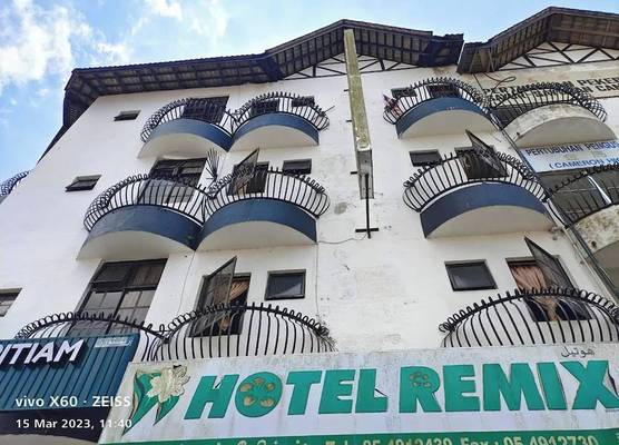 Hotel Remix 1