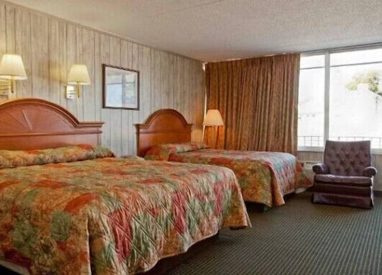 Mount Vernon Inn 1