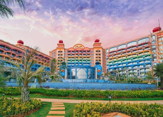 Dolphin Bay Hotel 1