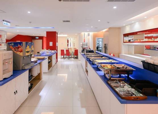 i-Deal Hotel 1