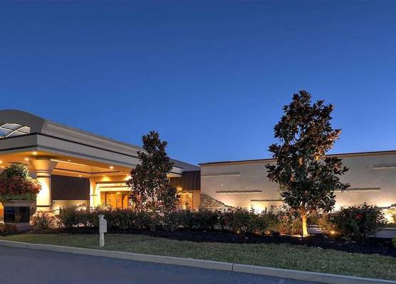 Eden Resort and Suites, BW Premier Collection 1