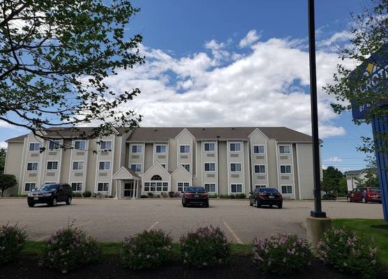 Microtel Inn & Suites by Wyndham Dover New Hampshire 1