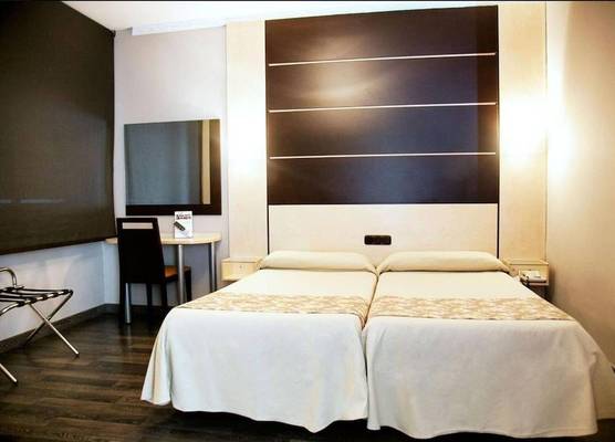Hotel Universal by Maxi Hoteles 1