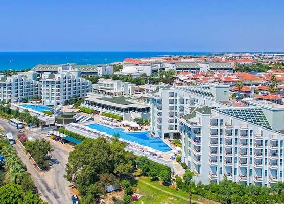 Royal Atlantis Spa & Resort 1
