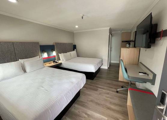 The Midtowner Hotel, SureStay Collection by Best Western 1