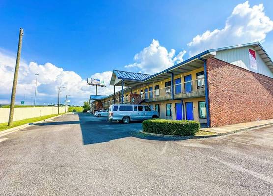 Hahira Inn By OYO near Valdosta 1